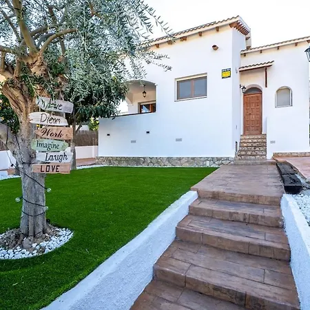 Сasa de vacaciones Roure Piscina Y Serenidad La Pobla de Montornès